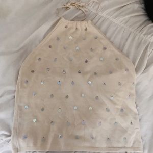 The limited halter top ⭐️